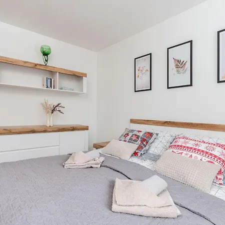 Z Parkingiem Appartement