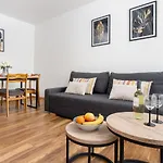 Z Parkingiem Apartment